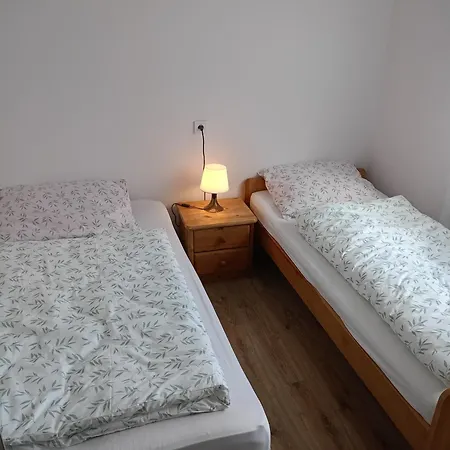 Baza Noclegowa Arkadia Homestay *