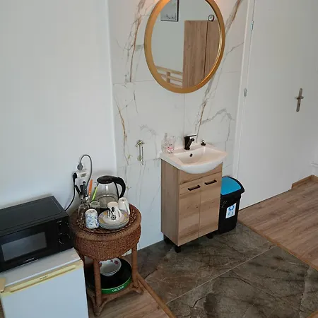 Baza Noclegowa Arkadia Ubytování v soukromí *
